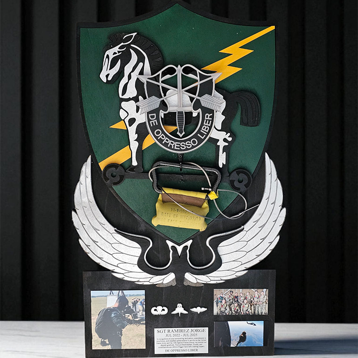 10th Special Forces Group Large Trojan Horse